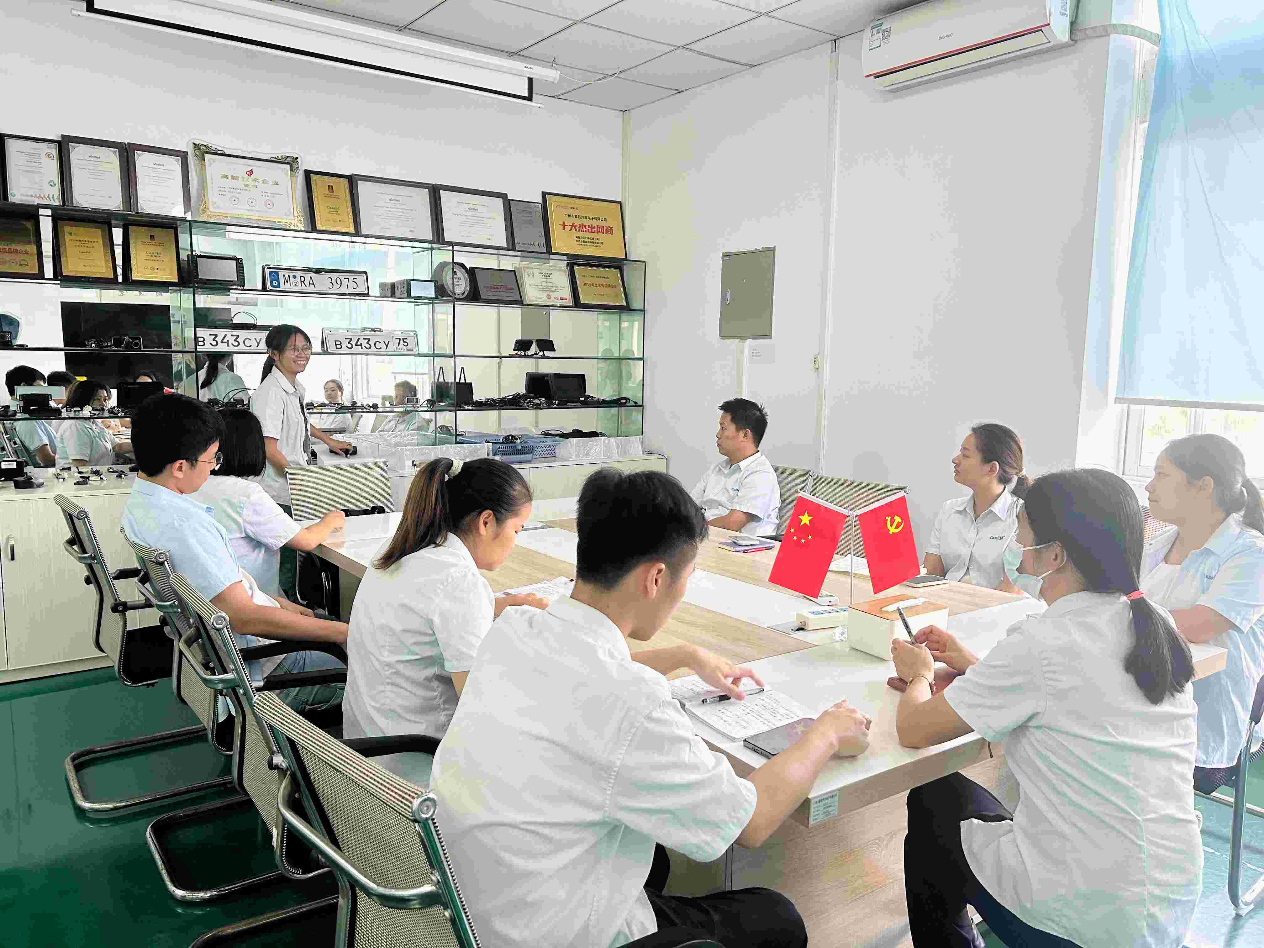 Vorab-Übungen zur Hong Kong Electronics Fair – Offen